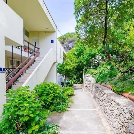 Dubrovnik: Quiet Corner Apartment Dubrovnik