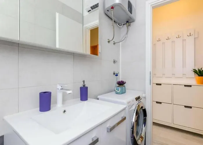 Dubrovnik: Quiet Corner Apartment